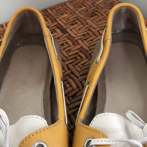 Sperry Topsider in size 8.5 - Picture 10 of 10